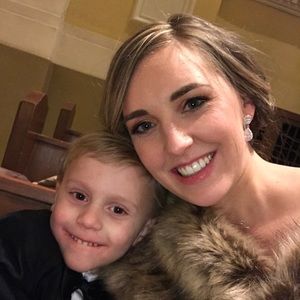 Meet your Posher, Kayla